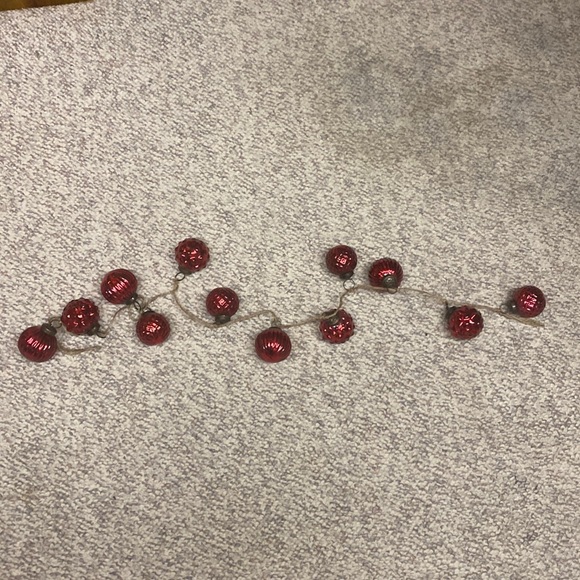 Red Mercury Ornaments on Twine Garland - Picture 1 of 5